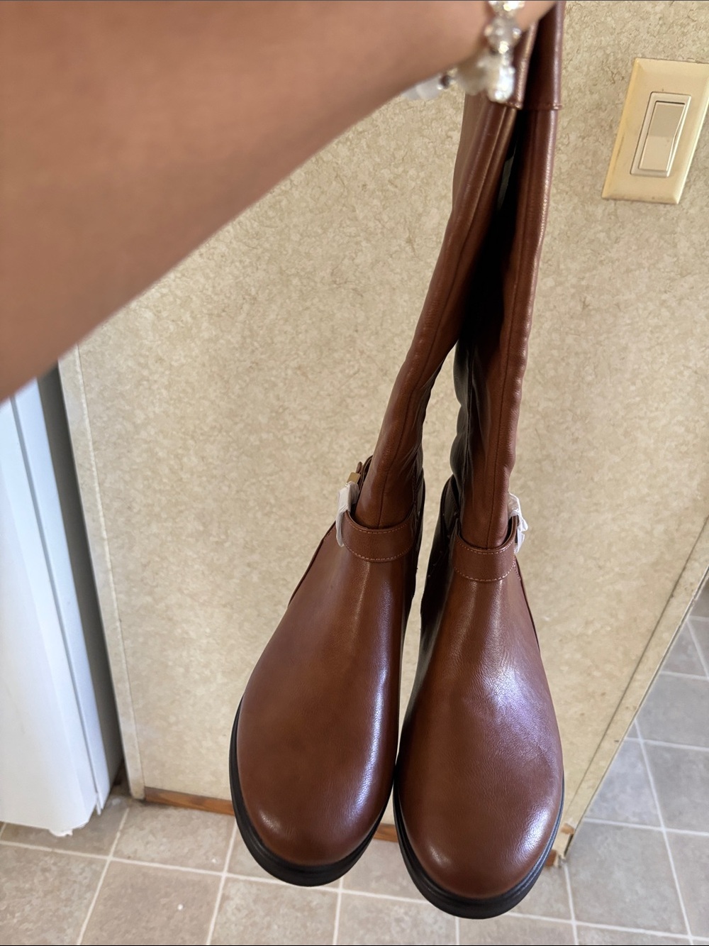 Dr. Scholl's Tan Heeled Boots - Picture 9 of 10